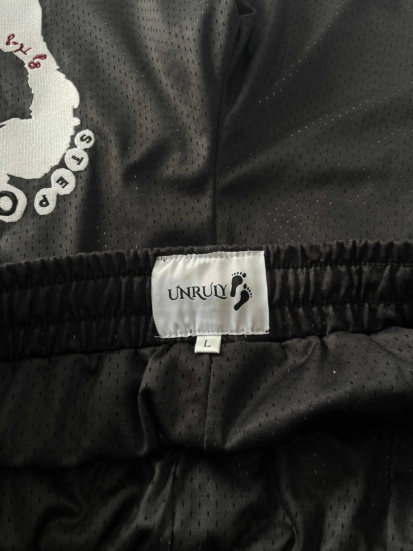 Unruly x SOS “Stepperz” Mesh Shorts – Black